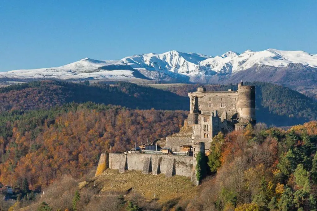 L Oustalou Suite Coquelicot Saint Nectaire Appartement De Charme En Auvergne